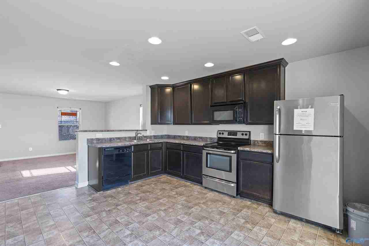 126 Pitts Griffin Dr - Photo 2 of 14