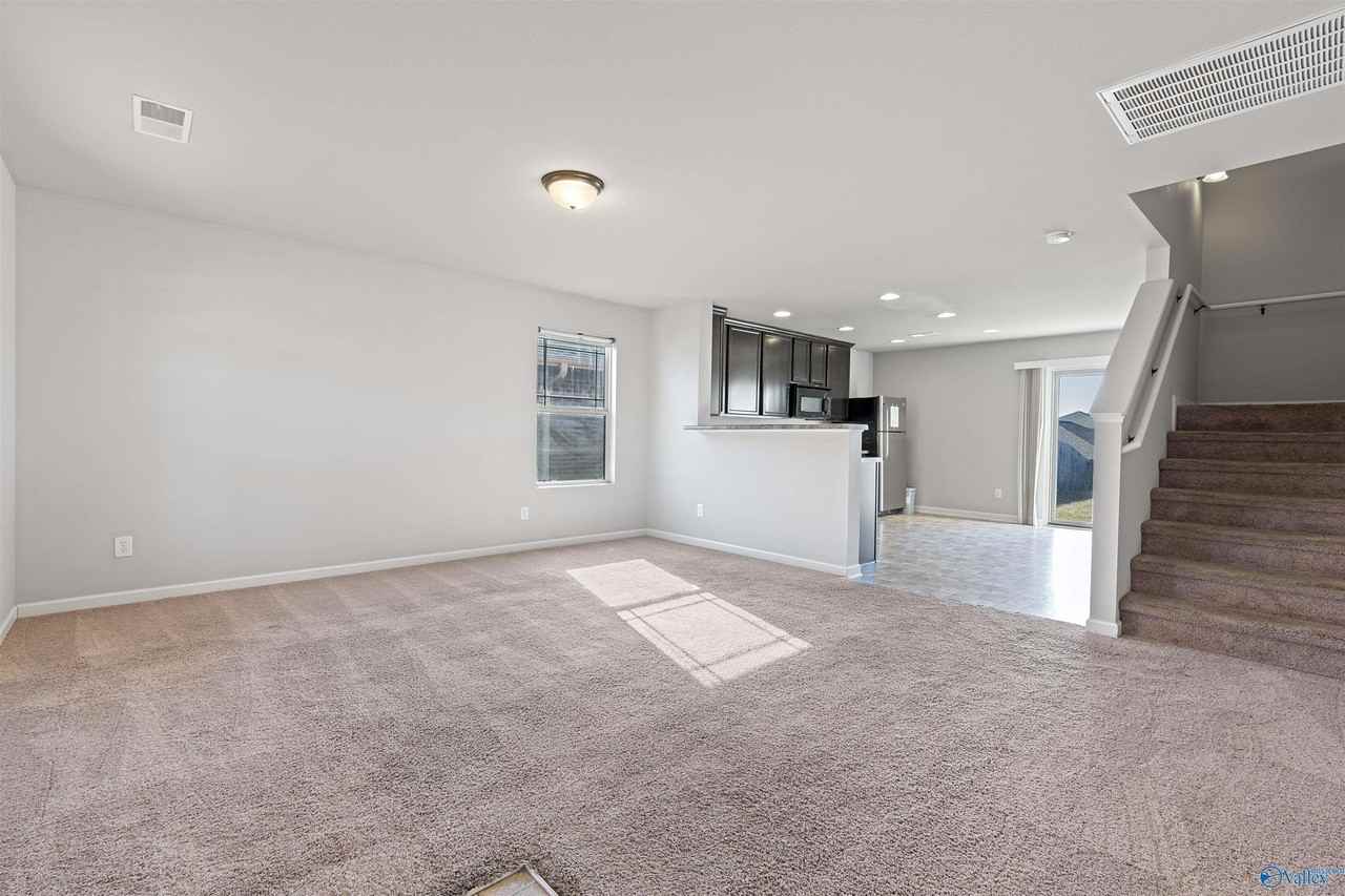 126 Pitts Griffin Dr - Photo 3 of 14