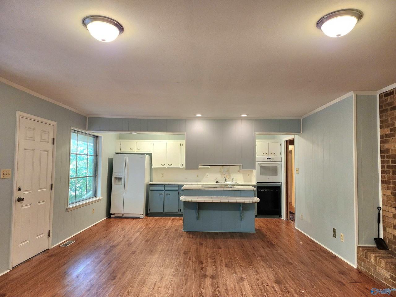 2715 Barcody Rd Se - Photo 4 of 25