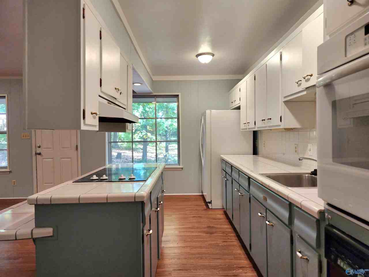 2715 Barcody Rd Se - Photo 7 of 25