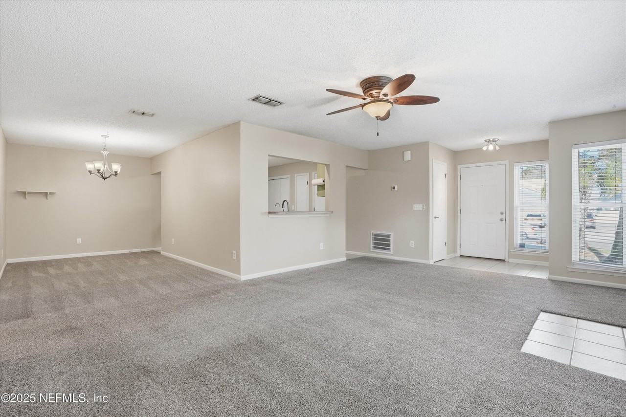 4088 Laurelwood Dr - Photo 6 of 21