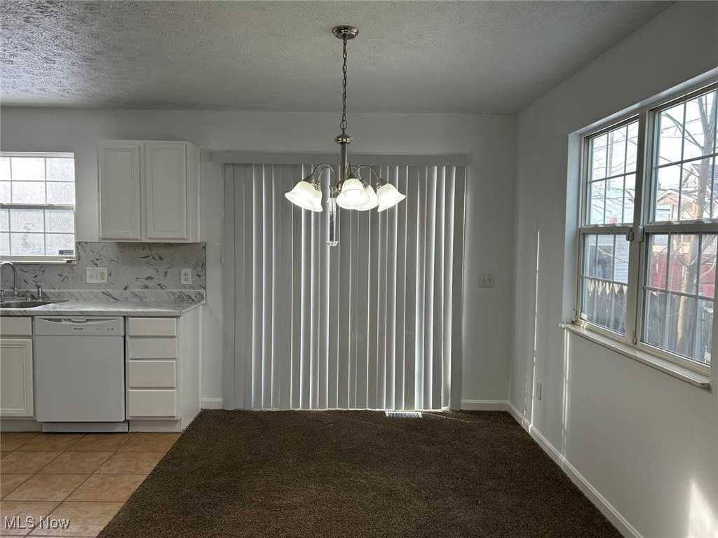 3164 E 130th St - Photo 5 of 22