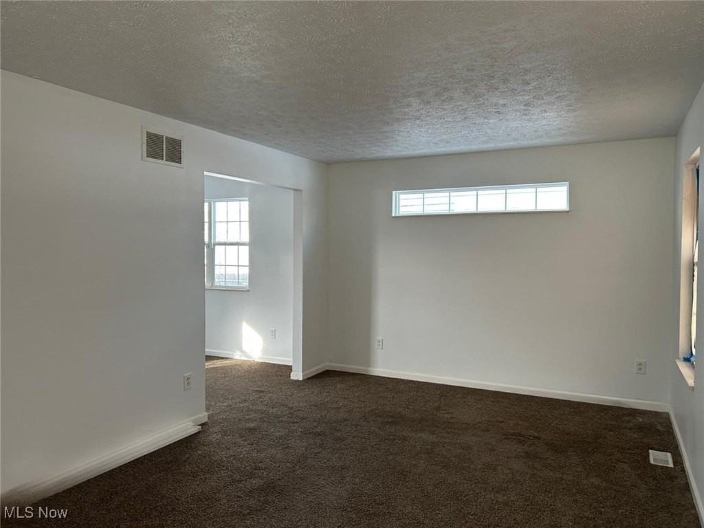 3164 E 130th St - Photo 7 of 22