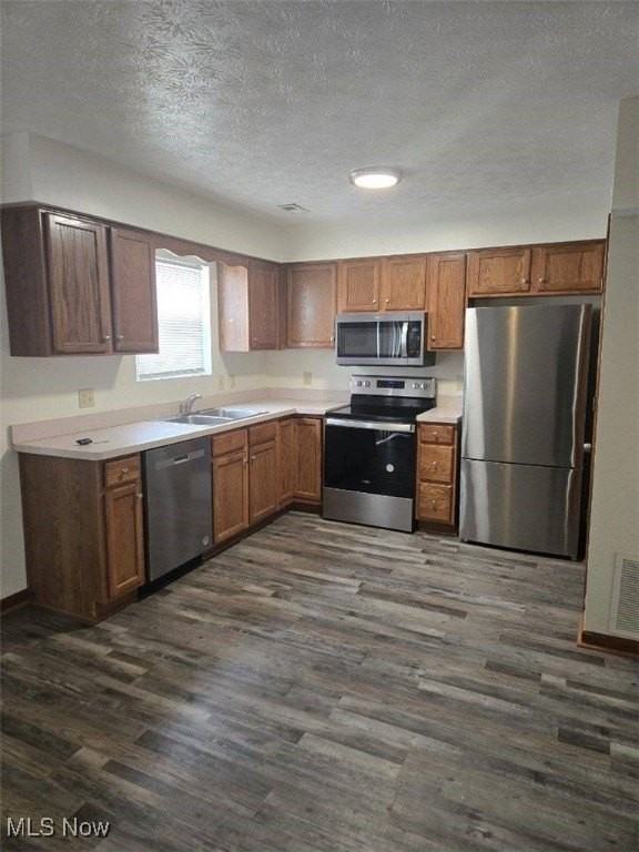 235 Pleasant St - Photo 4 of 13