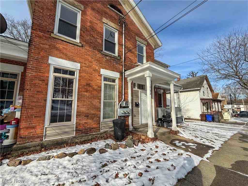 153 N Sycamore St - Photo 3 of 18