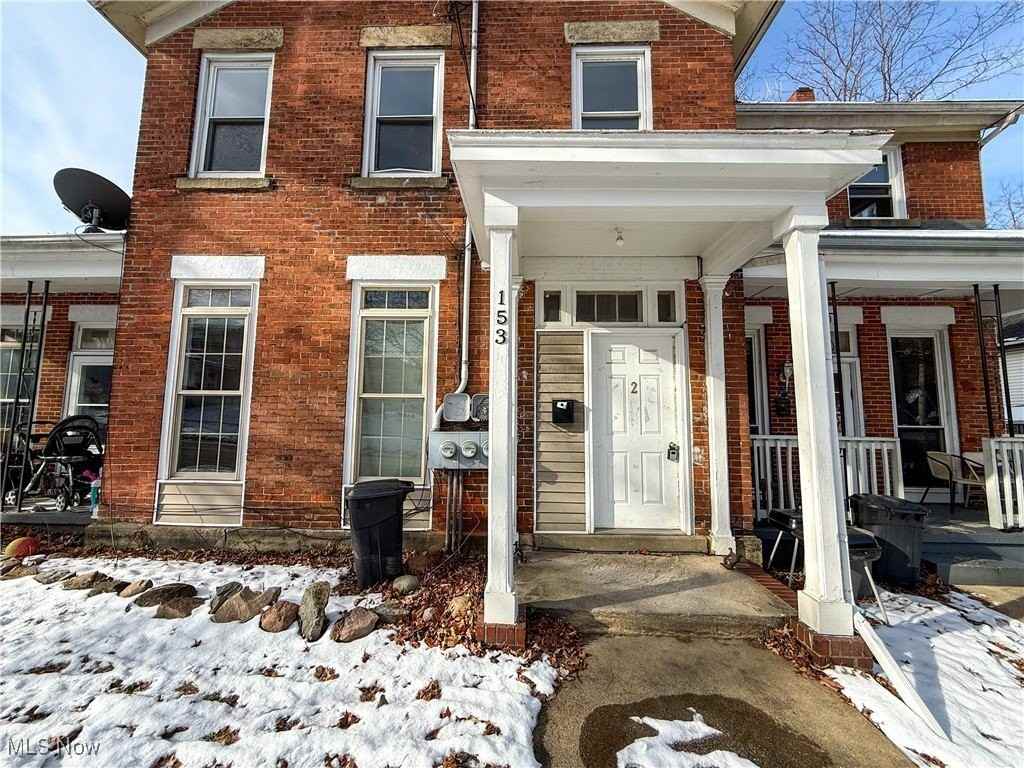 153 N Sycamore St - Photo 4 of 18