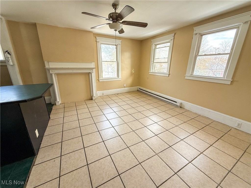 153 N Sycamore St - Photo 7 of 18