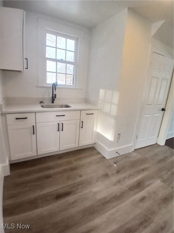 39 Hilton Ave - Photo 3 of 25