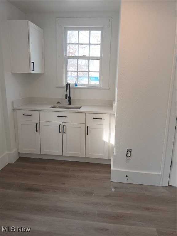 39 Hilton Ave - Photo 4 of 25