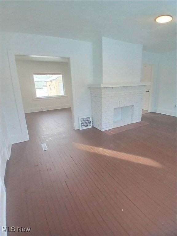 39 Hilton Ave - Photo 7 of 27