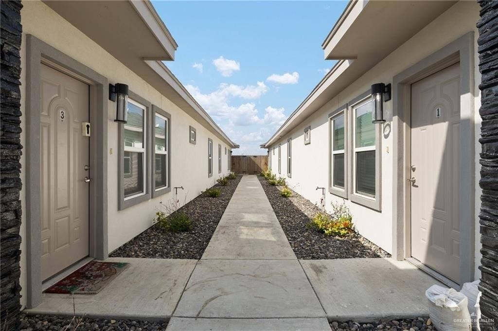 913 W Kohala Ave #3 - Photo 2 of 14