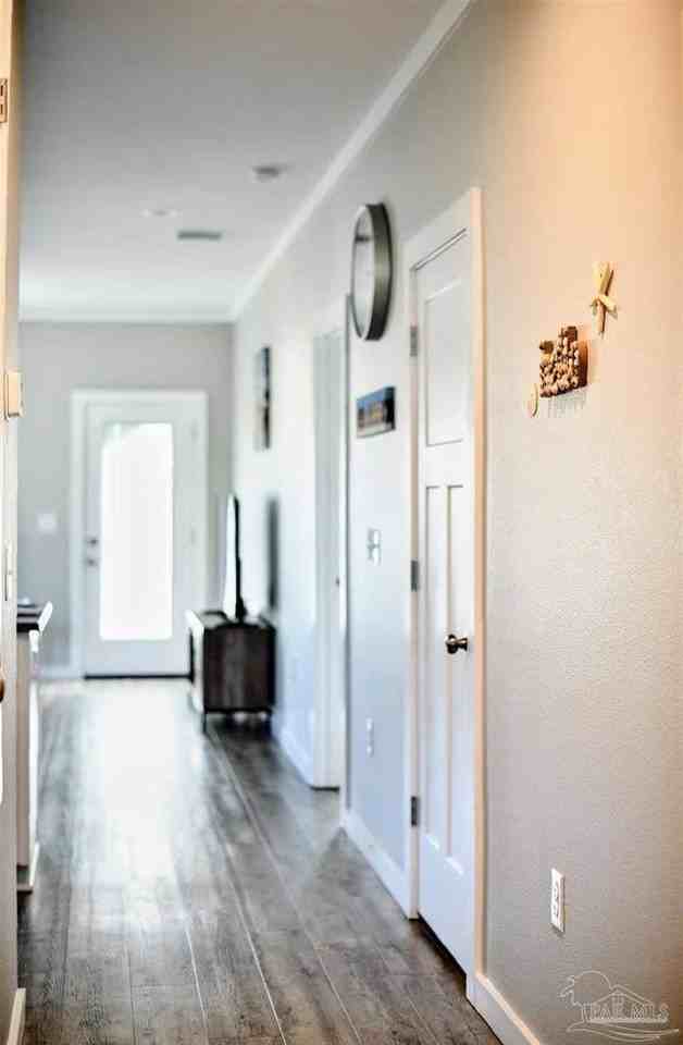 5446 Medina Rd - Photo 4 of 11