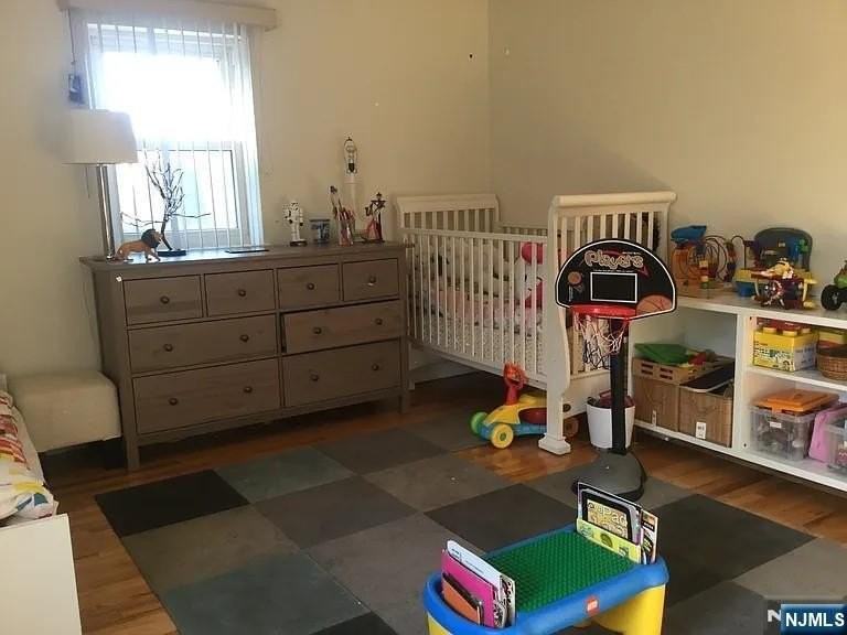 2-10 Virginia Dr - Photo 6 of 17