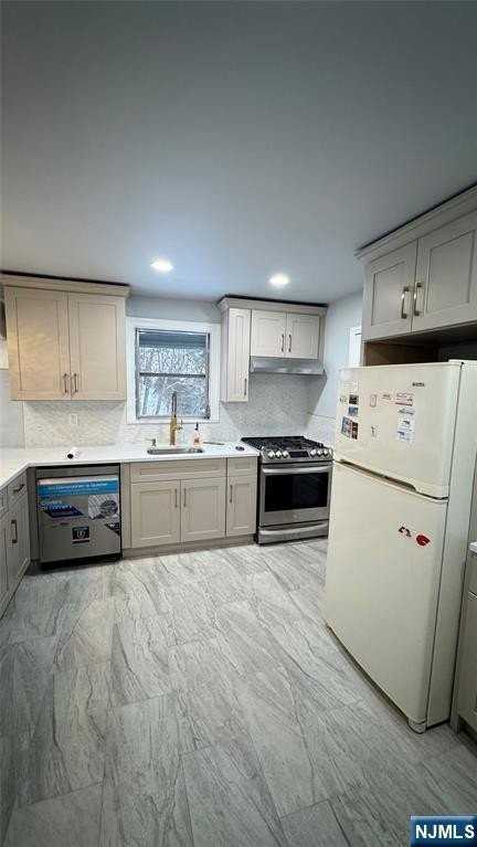 72 Martha Ave - Photo 7 of 21