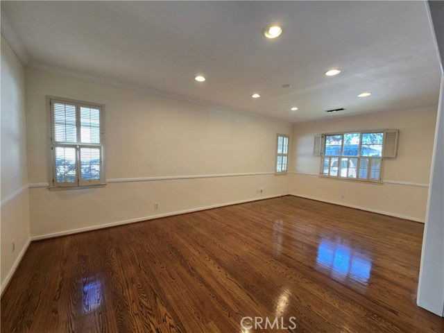 1365 Bradbury Rd - Photo 5 of 8