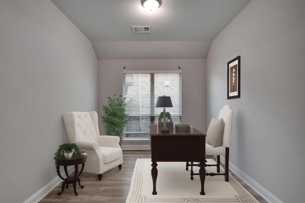 2020 Overton Park Dr - Photo 7 of 24