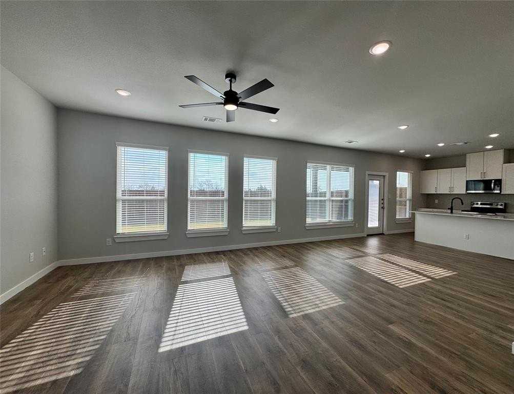 3842 Clovis St - Photo 7 of 26