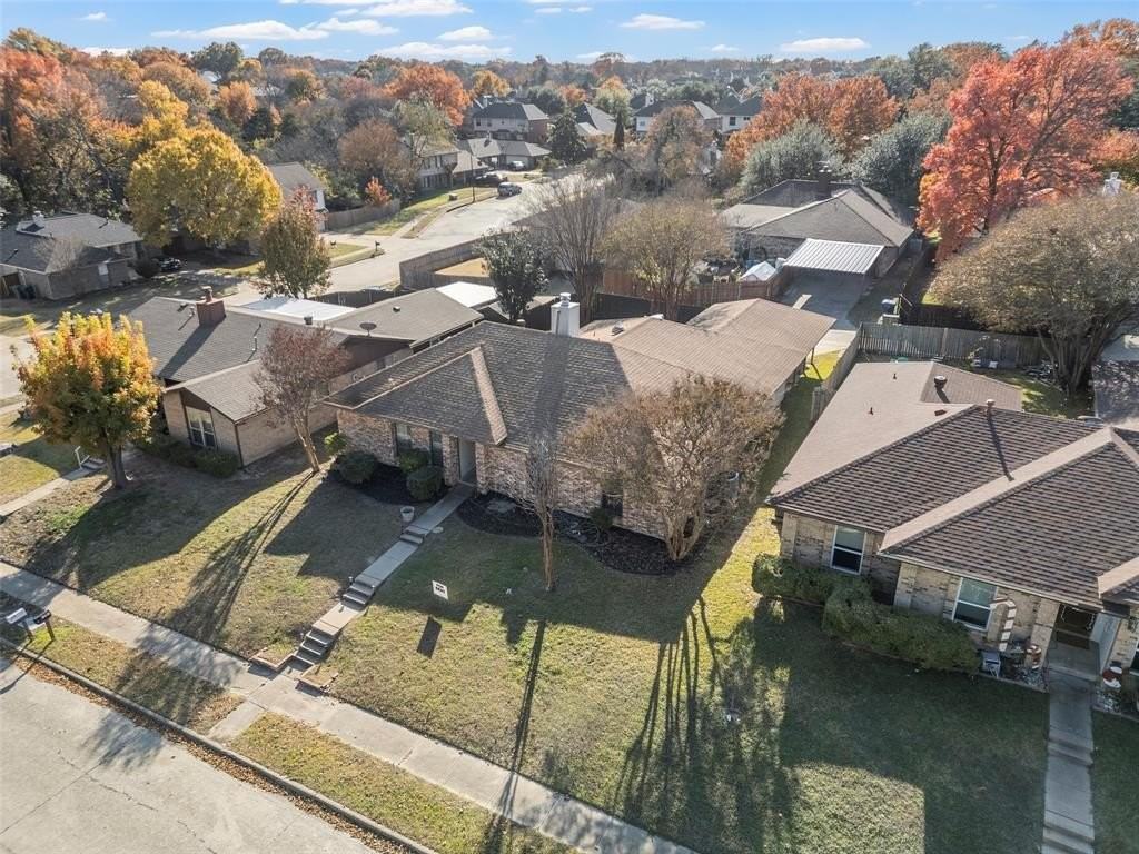 3706 Downs Way - Photo 5 of 38