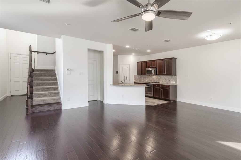 2492 Jackson Dr - Photo 6 of 27