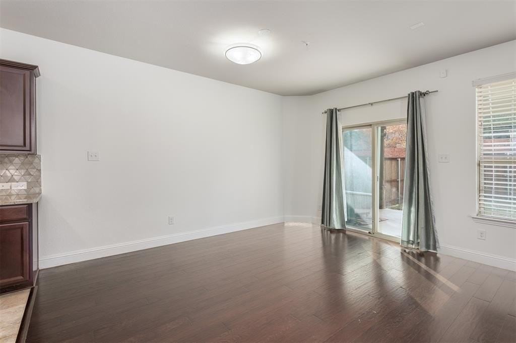 2492 Jackson Dr - Photo 7 of 27