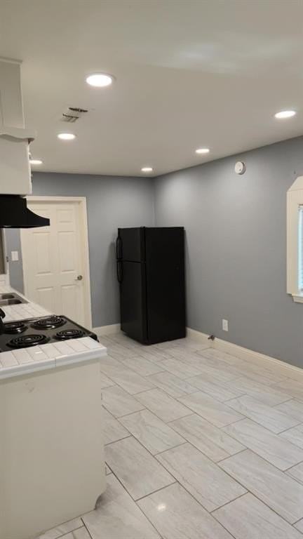 5505 Sun Valley Dr - Photo 4 of 17