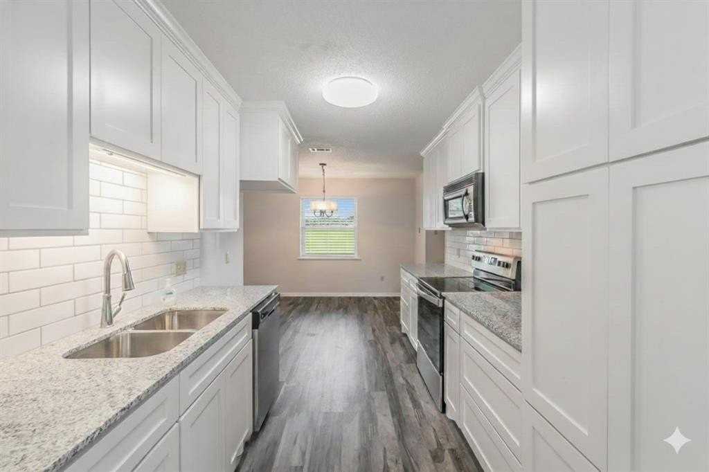 6248 Trail Lake Dr - Photo 7 of 28