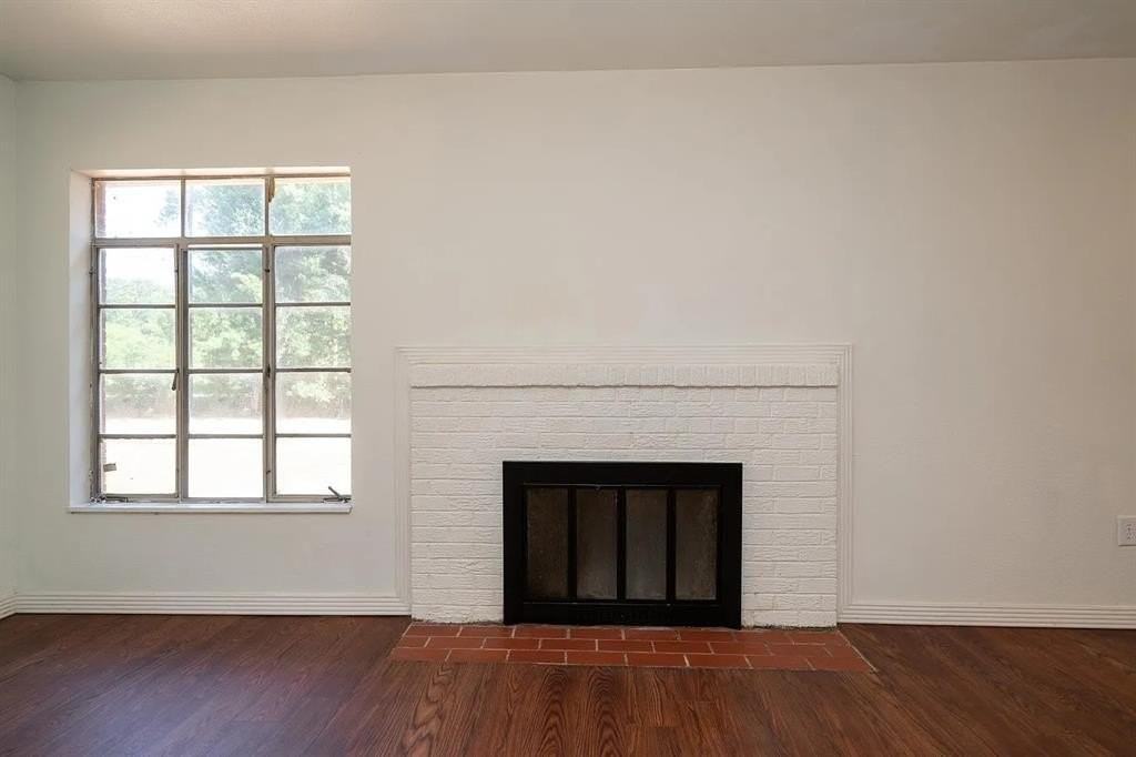 3444 S Garrett St - Photo 4 of 20