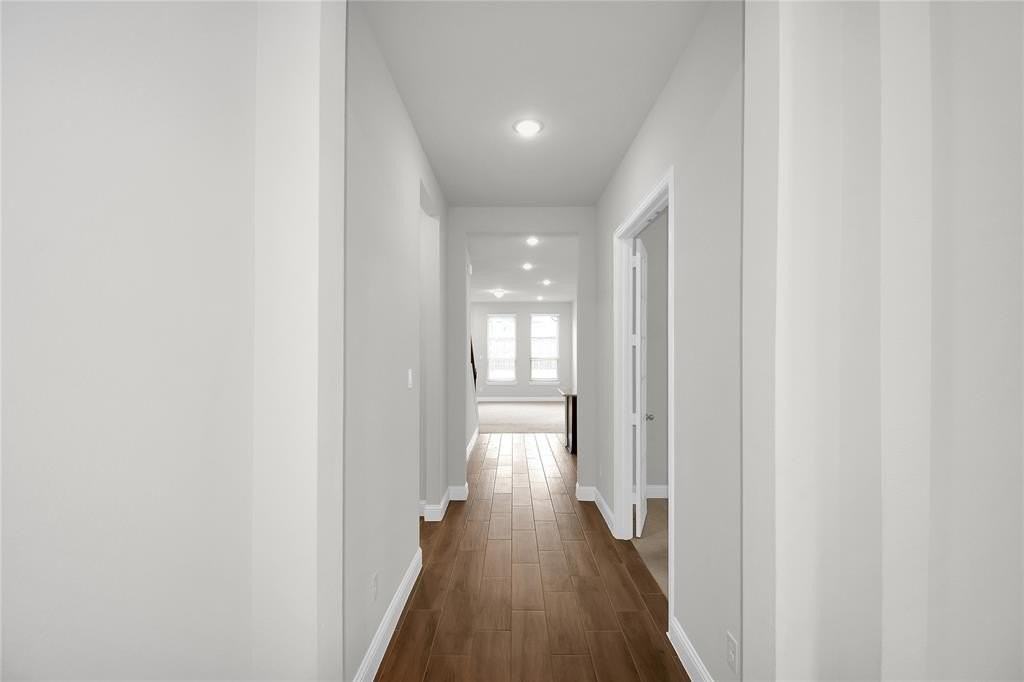 1017 Wishart Ct - Photo 7 of 33