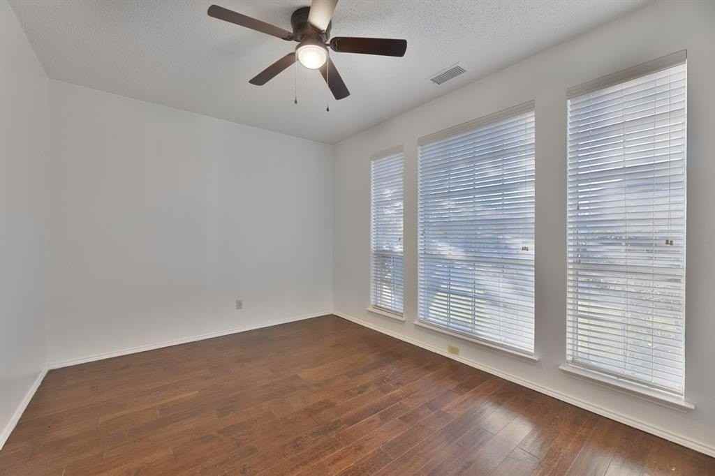 2617 Beeman Dr - Photo 3 of 32