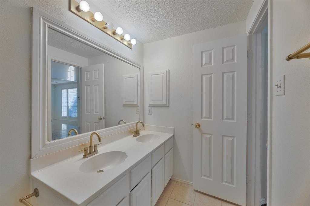 2617 Beeman Dr - Photo 5 of 32