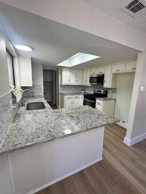 401 Willow Way - Photo 4 of 19