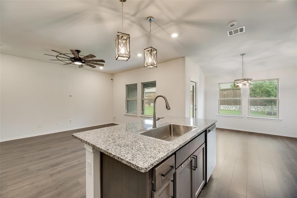 6208 Bracken Dr - Photo 5 of 18