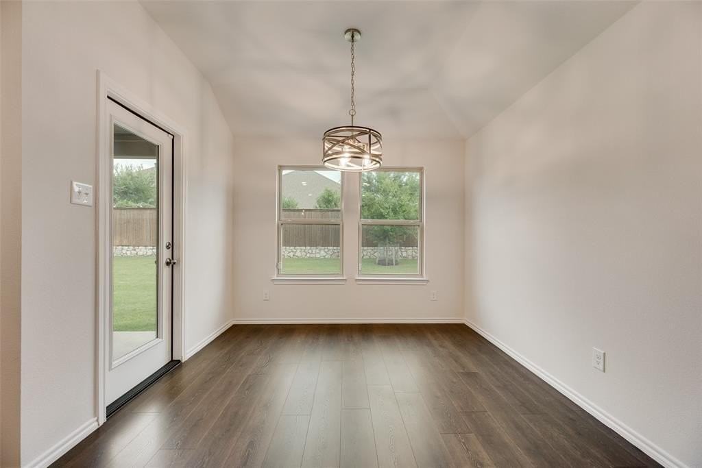 6208 Bracken Dr - Photo 6 of 18