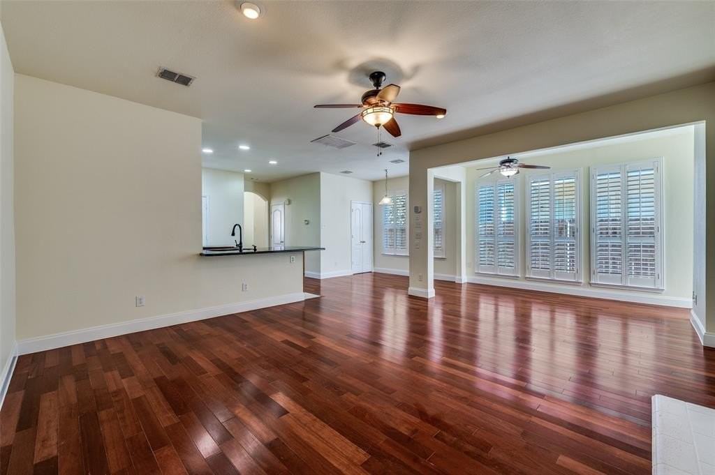 535 Hawken Dr - Photo 4 of 12