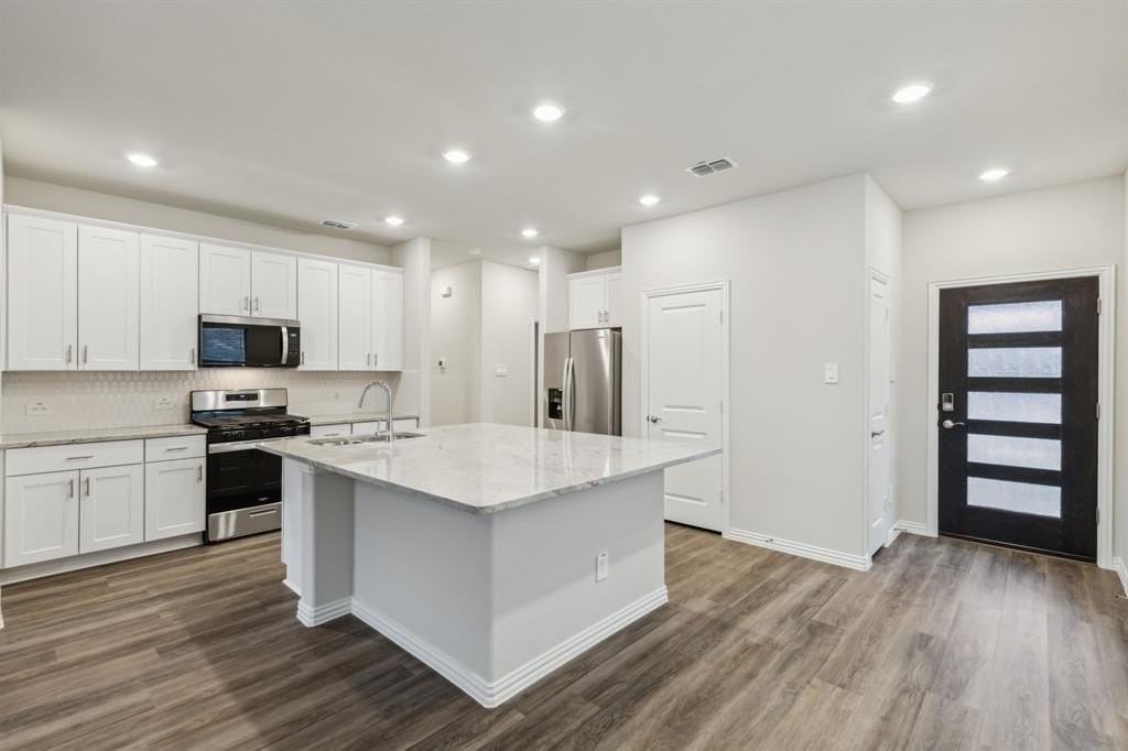 5110 Bonanza Dr - Photo 4 of 30