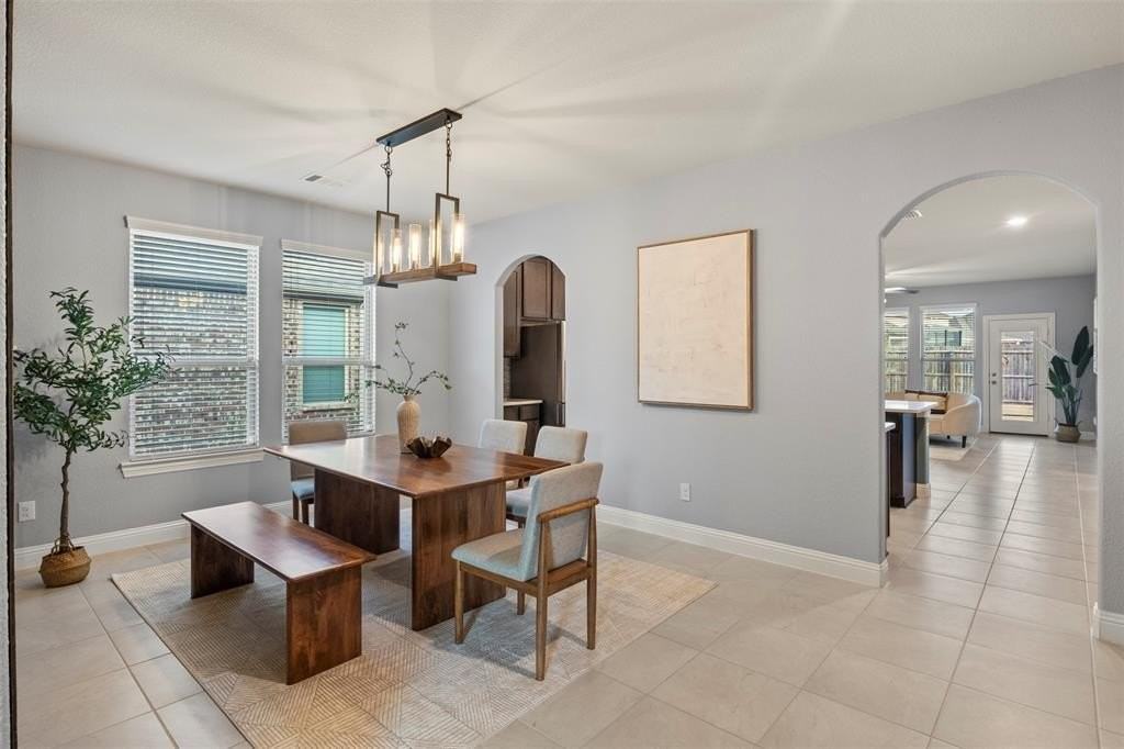 10813 Culberson Dr - Photo 3 of 31