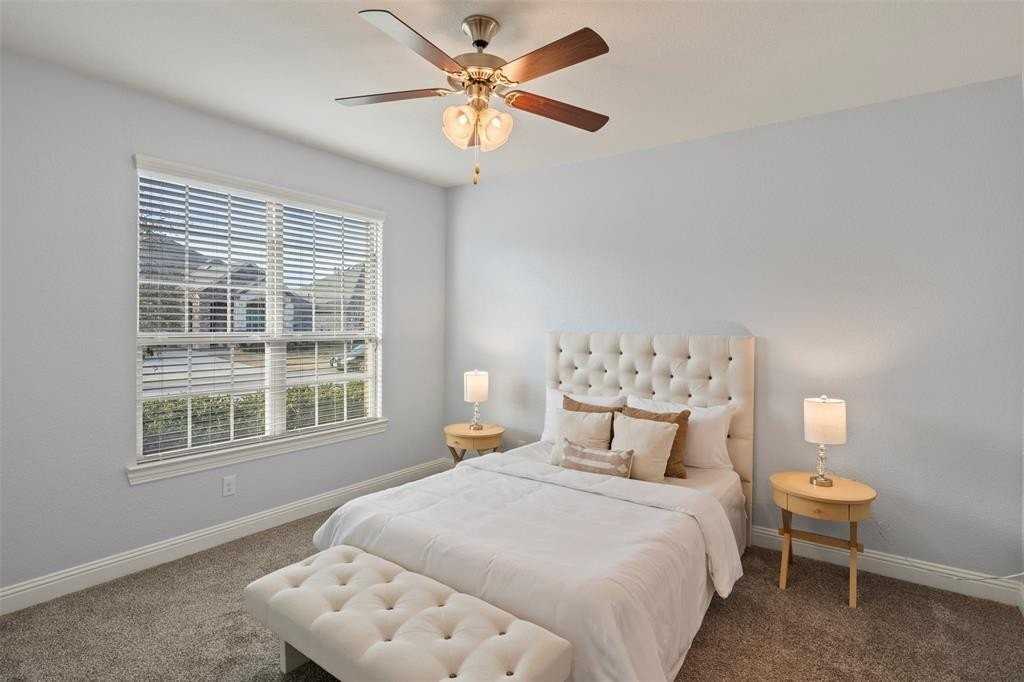 10813 Culberson Dr - Photo 7 of 31