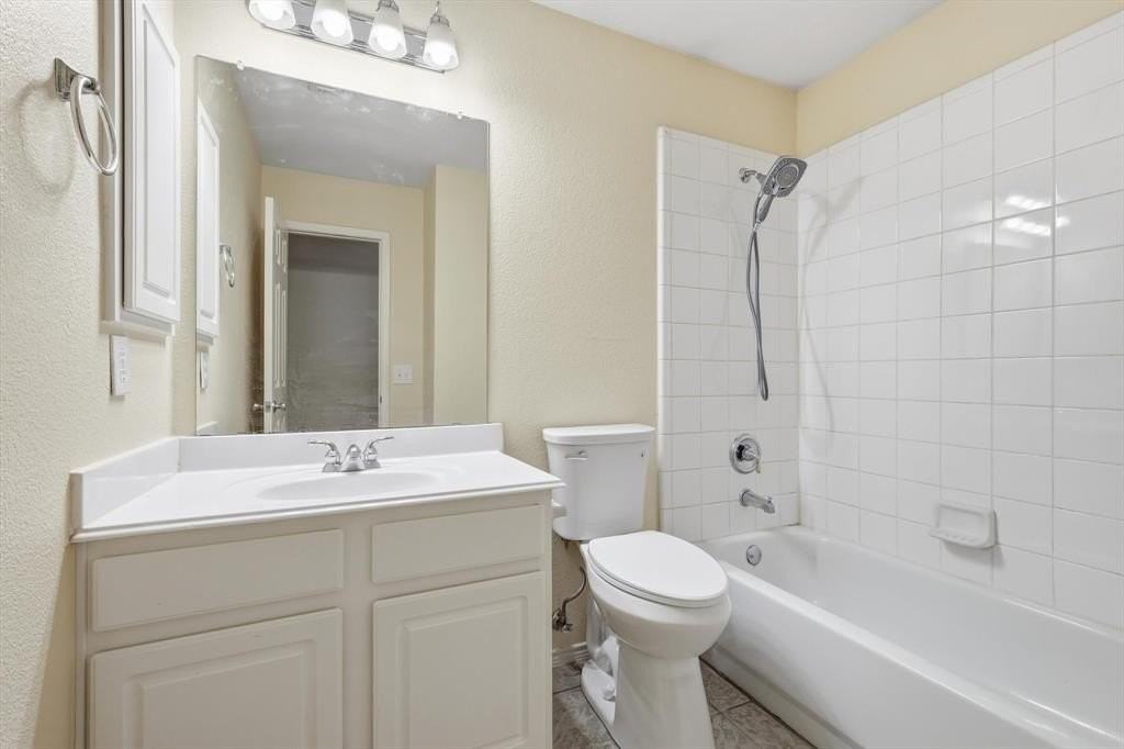 1503 Nightingale Ln - Photo 5 of 20