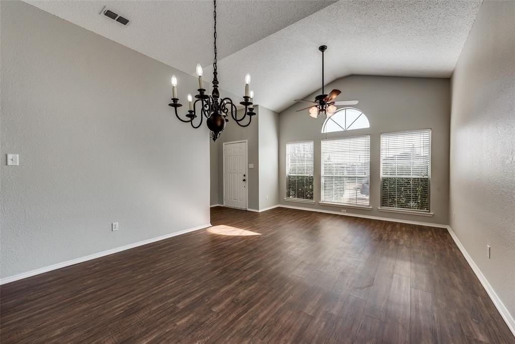 8129 Spruce Valley Dr - Photo 3 of 19