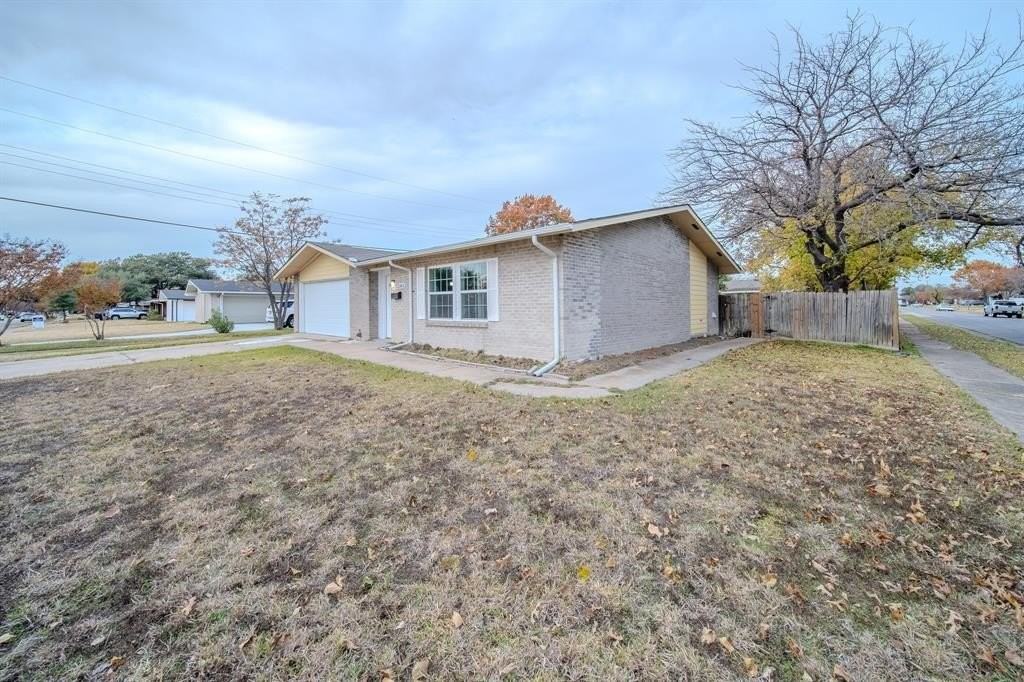 3345 High Lark Dr - Photo 4 of 40