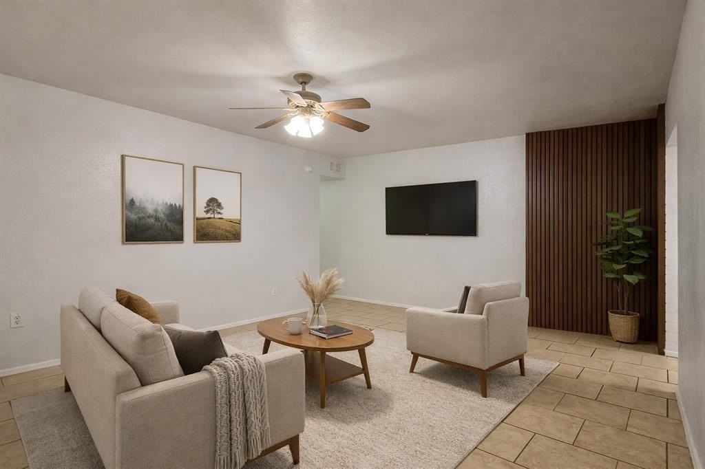 2112 Tanglewood St - Photo 6 of 26