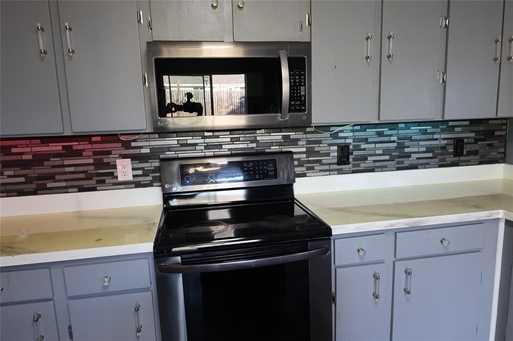 1714 Elm St - Photo 5 of 27