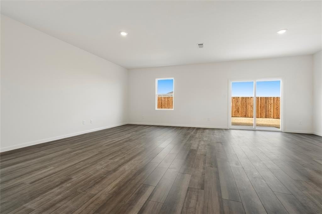 4948 Redhead Dr - Photo 3 of 40