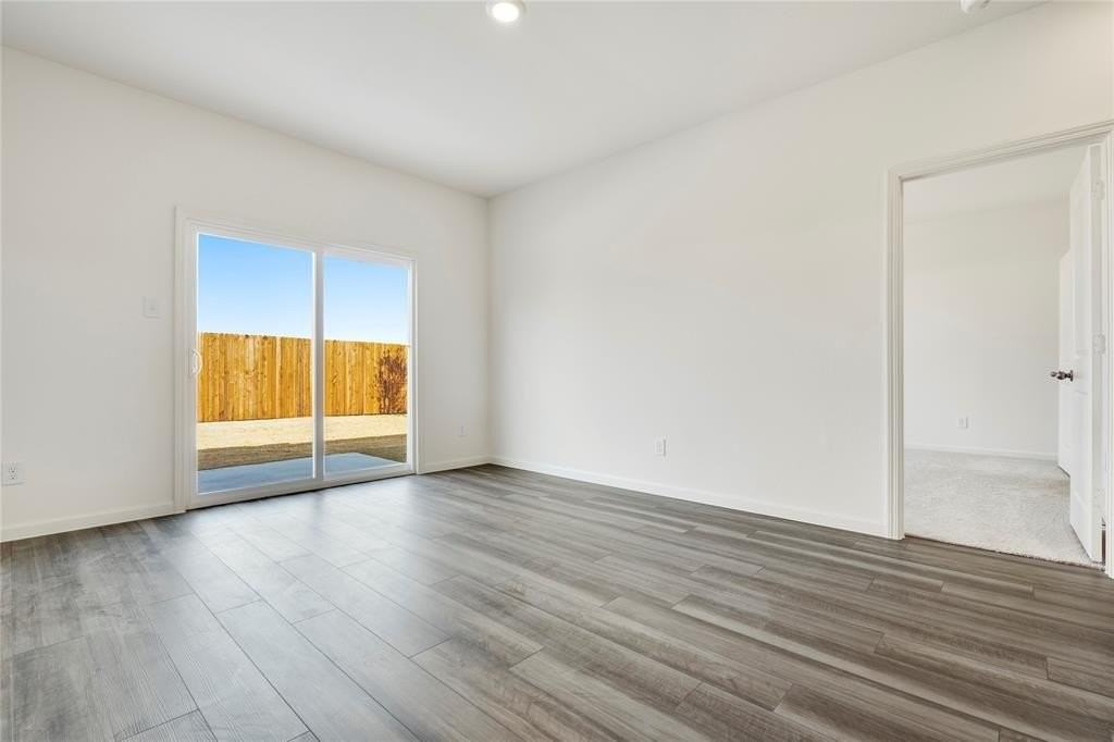 4948 Redhead Dr - Photo 4 of 40