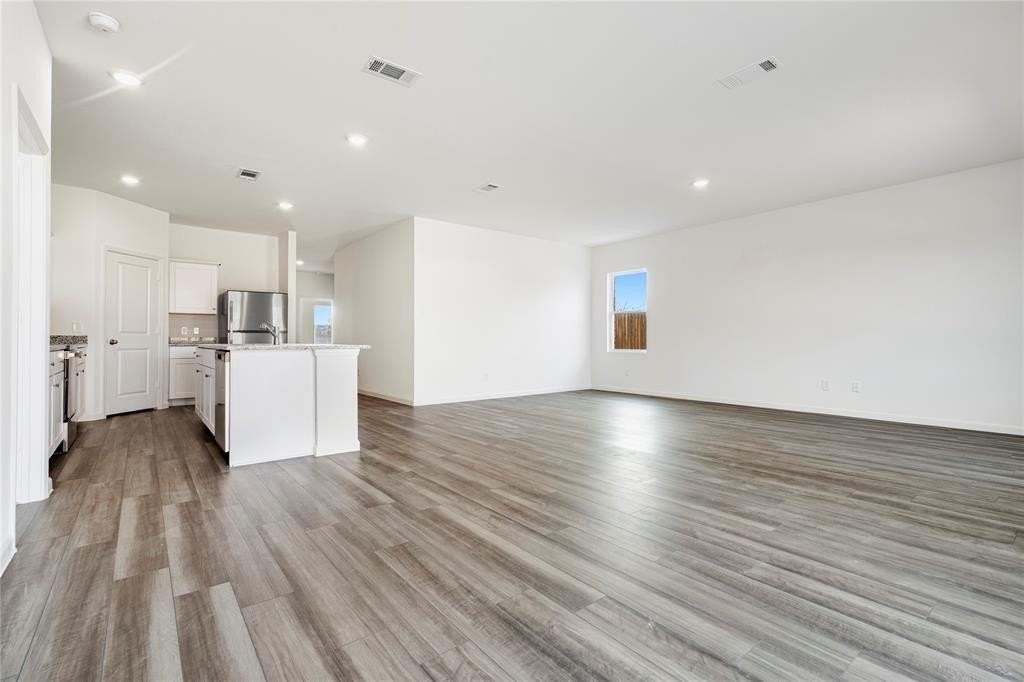 4948 Redhead Dr - Photo 7 of 40