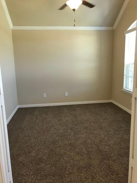 2105 Washington Park Way - Photo 4 of 29