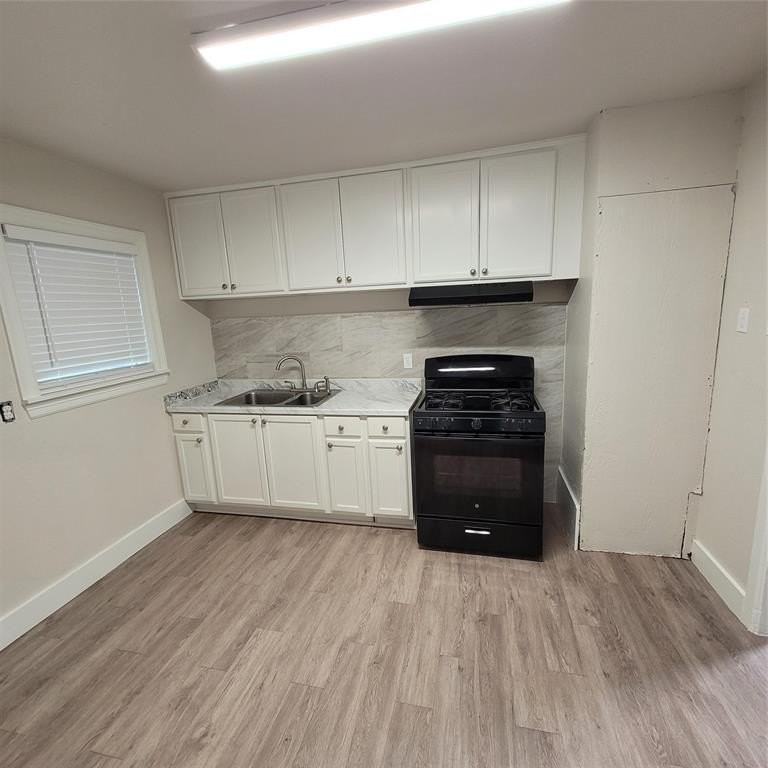 4024 Neches St - Photo 5 of 12