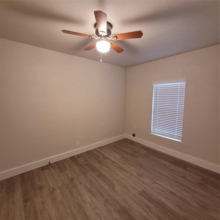 4024 Neches St - Photo 7 of 12