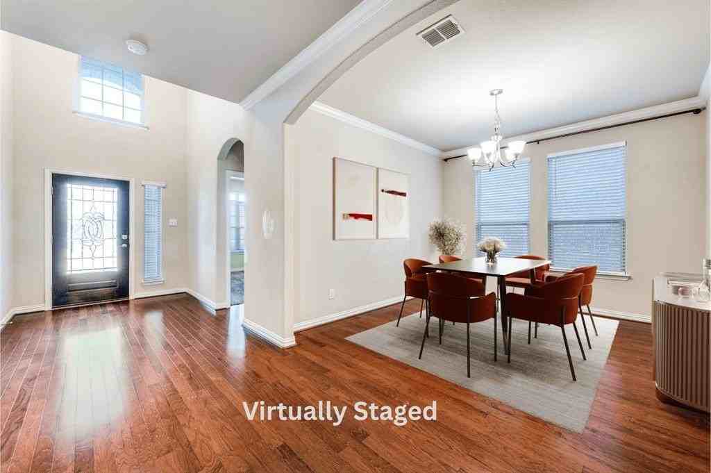 16008 Aquilla Way - Photo 3 of 33