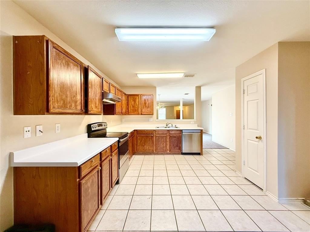 12900 Vassar Dr - Photo 5 of 15